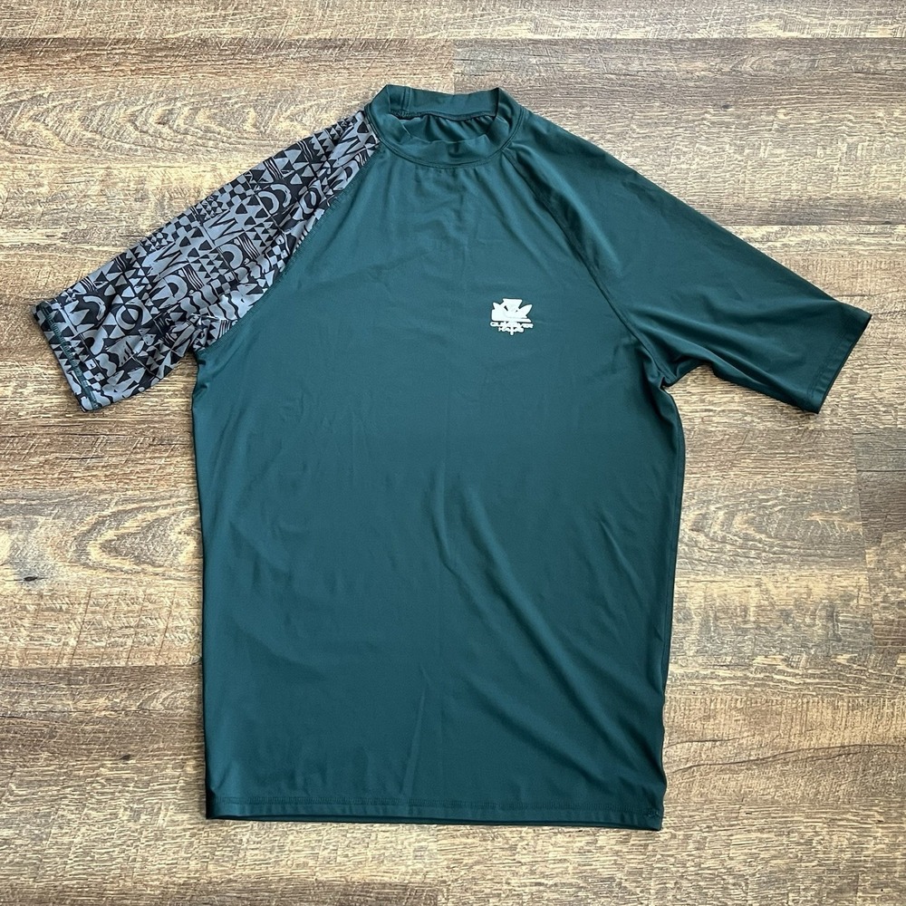 Quicksilver Ma Kai Short Sleeve Rashguard Shirt Men's XL Green UPF 50 Beach Surf